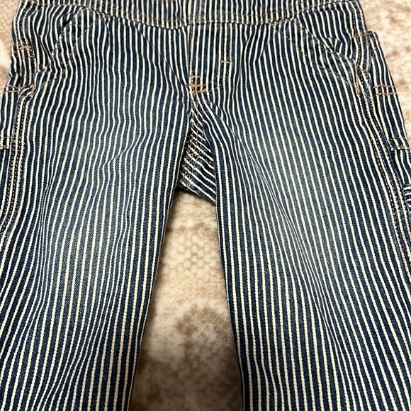 Size 9 Month Infant OshKosh Classic Railroad Stripe Overalls EUC - Picture 8 of 9